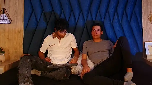 LuckandSamuel online show from June 26, 2026, 2:28 am