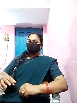 Rubi 012 online show from April 1, 2026, 7:10 am