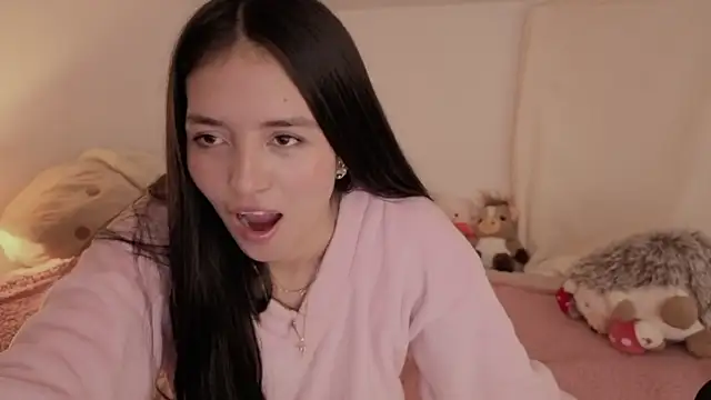 AMELIEEEX online show from April 7, 2026, 4:47 am