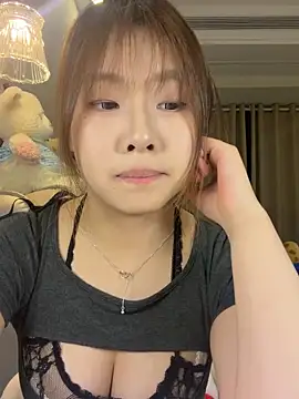 Snapshot of xx132546 chatting on April 29, 2026, 12:42 pm xx132546 online show from April 29, 2026, 12:42 pm