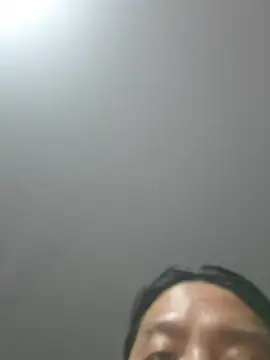 Snapshot of XRasee chatting on April 5, 2026, 3:19 pm XRasee online show from April 5, 2026, 3:19 pm