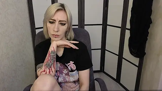 Snapshot of Black_Orchides chatting on April 7, 2026, 10:50 am Black Orchides online show from April 7, 2026, 10:50 am