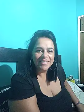Snapshot of lucianamorocha chatting on April 14, 2026, 11:04 am lucianamorocha online show from April 14, 2026, 11:04 am