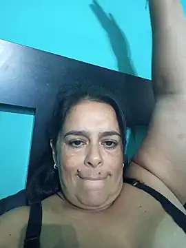 Snapshot of lucianamorocha chatting on April 10, 2026, 12:28 am lucianamorocha online show from April 10, 2026, 12:28 am