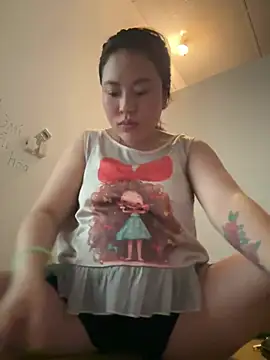 Lina-Naughty online show from June 26, 2026, 5:57 am