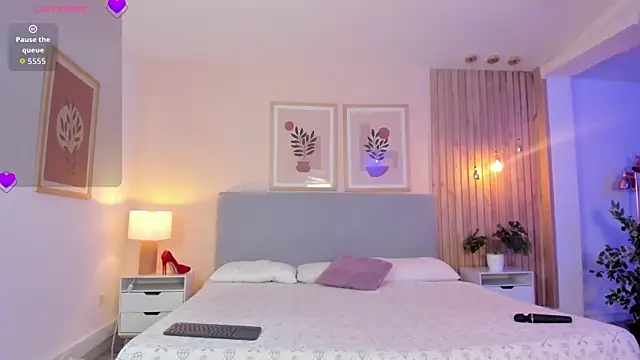 Moon of Hades online show from April 5, 2026, 3:46 am