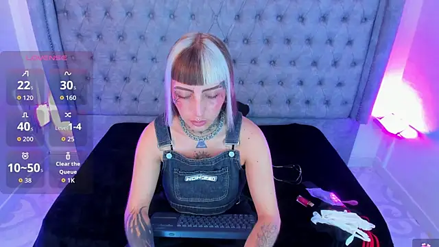 Gyal Smith online show from July 16, 2026, 12:51 am
