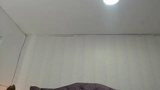 Snapshot of ViviJones chatting on July 18, 2026, 12:36 pm ViviJones online show from July 18, 2026, 12:36 pm