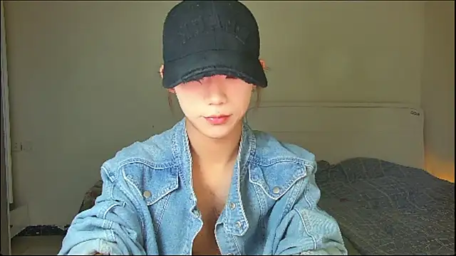 Snapshot of wumei-001 chatting on April 27, 2026, 5:05 am wumei-001 online show from April 27, 2026, 5:05 am
