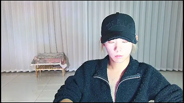 Snapshot of wumei-001 chatting on April 21, 2026, 1:42 am wumei-001 online show from April 21, 2026, 1:42 am