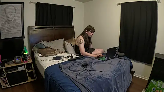 Snapshot of MsValentinaNoire chatting on April 4, 2026, 1:56 am MsValentinaNoire online show from April 4, 2026, 1:56 am