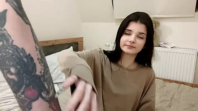 Ivy wise online show from April 1, 2026, 6:49 pm