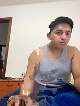 Snapshot of Kevinreikkt chatting on June 9, 2026, 4:35 am Kevinreikkt online show from June 9, 2026, 4:35 am