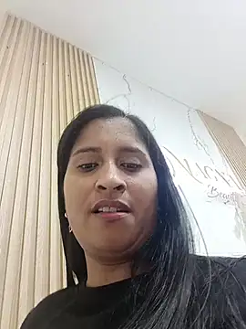 SofiaMendez1  online show from June 23, 2026, 9:24 pm