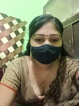 Pinki-girl online show from June 20, 2026, 4:39 am