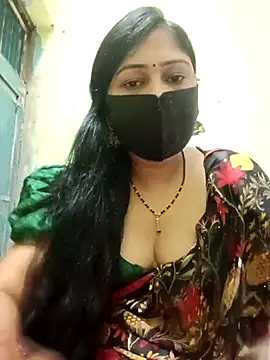 Pinki-girl online show from May 11, 2026, 5:09 am