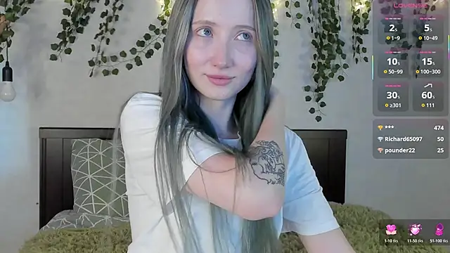 Leona Vixen online show from June 11, 2026, 12:43 am