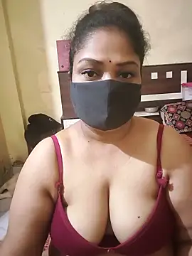 Snapshot of SluttySonam chatting on May 8, 2026, 5:55 am SluttySonam online show from May 8, 2026, 5:55 am