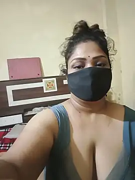 Snapshot of SluttySonam chatting on May 13, 2026, 5:53 pm SluttySonam online show from May 13, 2026, 5:53 pm