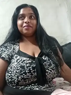 gemma1zn7 online show from April 12, 2026, 5:00 am