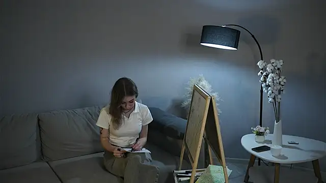 AubreyHoltry online show from April 2, 2026, 1:07 pm