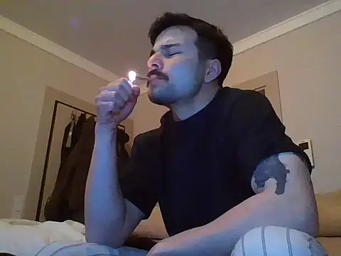 Snapshot of Hayat2Bilet chatting on April 8, 2026, 9:27 pm Hayat2Bilet online show from April 8, 2026, 9:27 pm