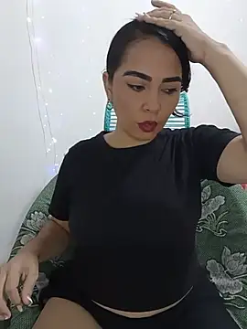 Emily Divi69 online show from July 17, 2026, 11:35 pm