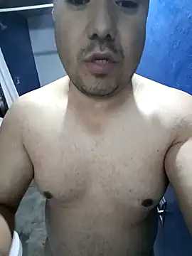 Snapshot of lobo_caliente37 chatting on April 8, 2026, 4:25 am lobo caliente37 online show from April 8, 2026, 4:25 am