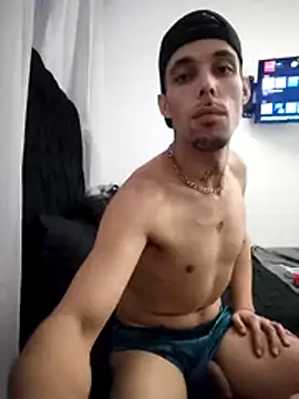 JauriBigClouds online show from April 20, 2026, 1:13 pm