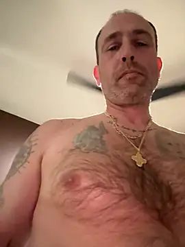 hitman13sal online show from April 2, 2026, 5:19 pm