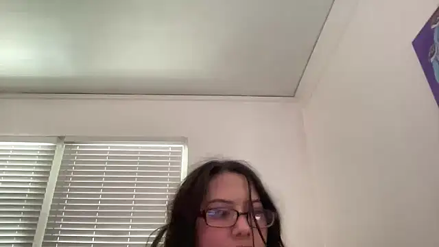 Snapshot of ariaxm00n chatting on July 16, 2026, 8:17 pm ariaxm00n online show from July 16, 2026, 8:17 pm