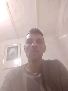 Guillelp online show from June 13, 2026, 1:53 pm