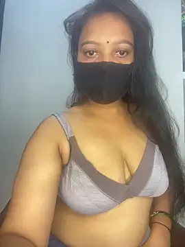 Snapshot of Monika_6999 chatting on May 10, 2026, 7:23 am Monika 6999 online show from May 10, 2026, 7:23 am