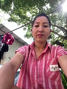 Huonglyna online show from May 16, 2026, 1:59 am