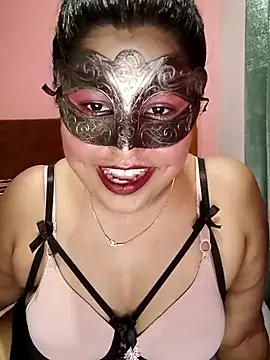 Snapshot of Maskedcurves chatting on April 30, 2026, 5:03 am Maskedcurves online show from April 30, 2026, 5:03 am