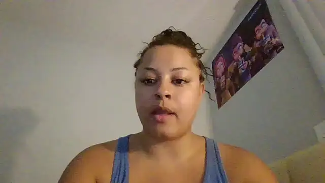 Snapshot of madzbailey chatting on July 1, 2026, 2:12 am madzbailey online show from July 1, 2026, 2:12 am