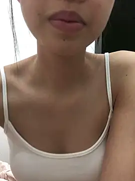 Yenlisu3Zie online show from April 28, 2026, 2:49 am