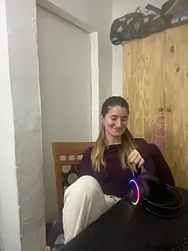 Malvitaxx online show from April 22, 2026, 12:28 am