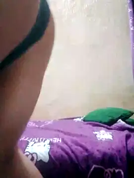 Snapshot of salwalona chatting on April 8, 2026, 9:16 pm salwalona online show from April 8, 2026, 9:16 pm