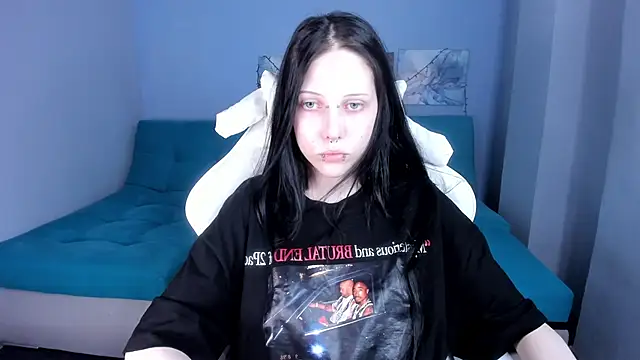 Snapshot of SugarBunny18 chatting on July 2, 2026, 3:18 am SugarBunny18 online show from July 2, 2026, 3:18 am