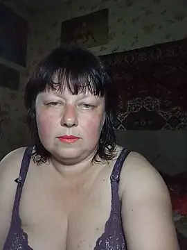 Snapshot of AuroKaria chatting on May 19, 2026, 2:57 pm AuroKaria online show from May 19, 2026, 2:57 pm