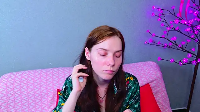 CleoBloom  online show from July 8, 2026, 3:08 am