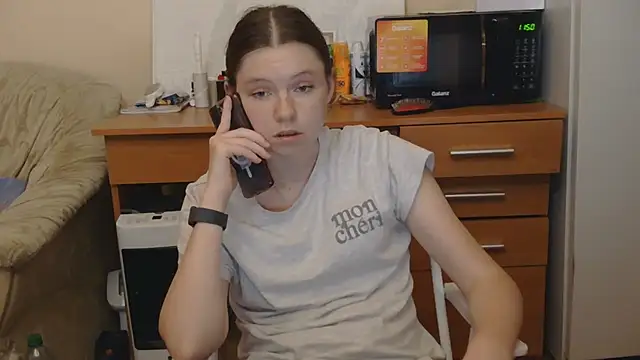 JessicaHolland1 online show from July 14, 2026, 5:41 pm