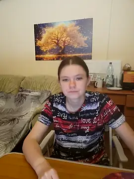 JessicaHolland1 online show from June 18, 2026, 5:40 pm