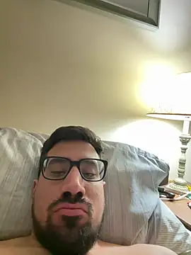 daddyking1013 online show from April 13, 2026, 3:32 am