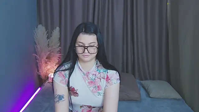 JennyJordans online show from June 1, 2026, 12:33 am