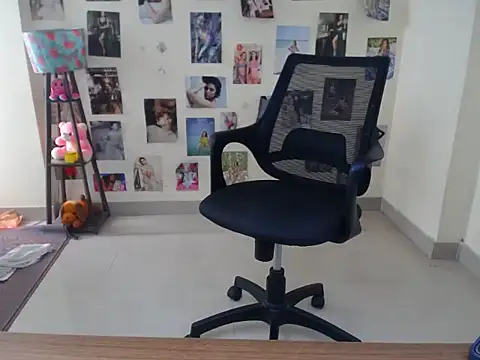 Snapshot of Kinky_babyy chatting on July 6, 2026, 7:15 am Kinky babyy online show from July 6, 2026, 7:15 am