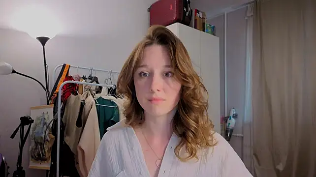 Snapshot of hunny_ines chatting on May 21, 2026, 5:21 pm hunny ines online show from May 21, 2026, 5:21 pm