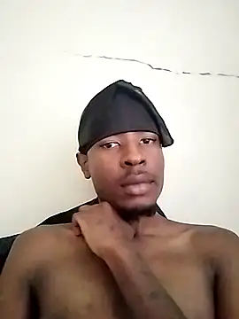 Snapshot of Carlo-Mc chatting on April 3, 2026, 2:01 pm Carlo-Mc online show from April 3, 2026, 2:01 pm