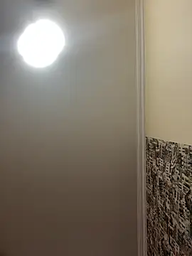 LucyVixxen online show from April 9, 2026, 12:44 pm